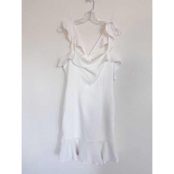 Black Halo Faith Dress - Picture 5 of 10